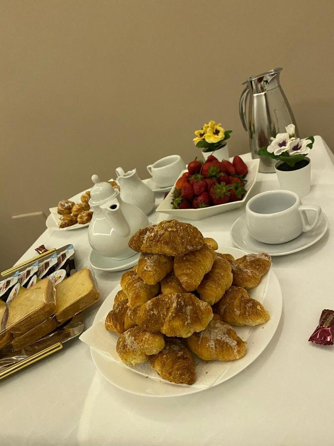 Salotto Toledo Bed & Breakfast Napoli Dış mekan fotoğraf